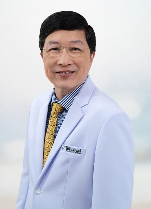 นพ. บุญเกียรติ เจริญรัตนพร