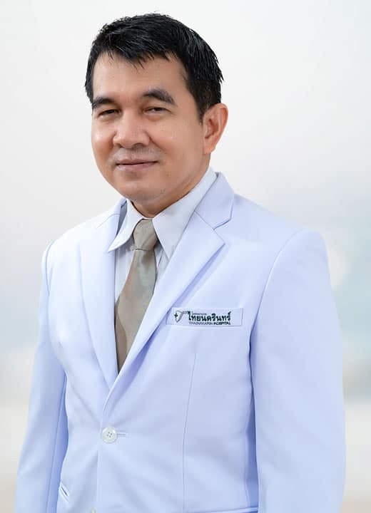 นพ. พีระ ช้างแก้ว