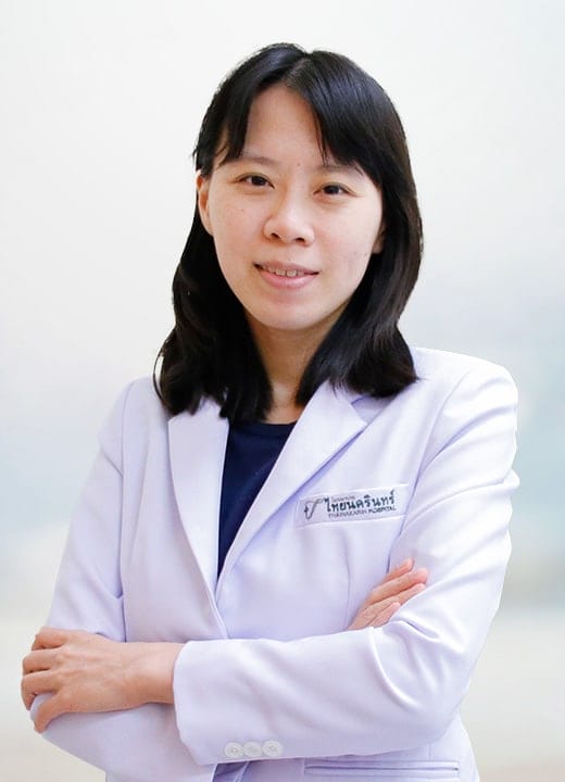 พญ. ปิยพร ประสาทฤทธา