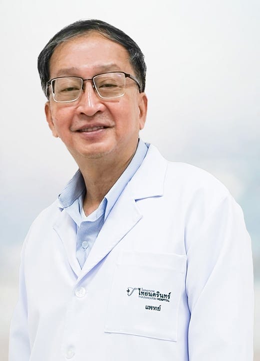 นพ. ธัญญณัฐ บุนนาค