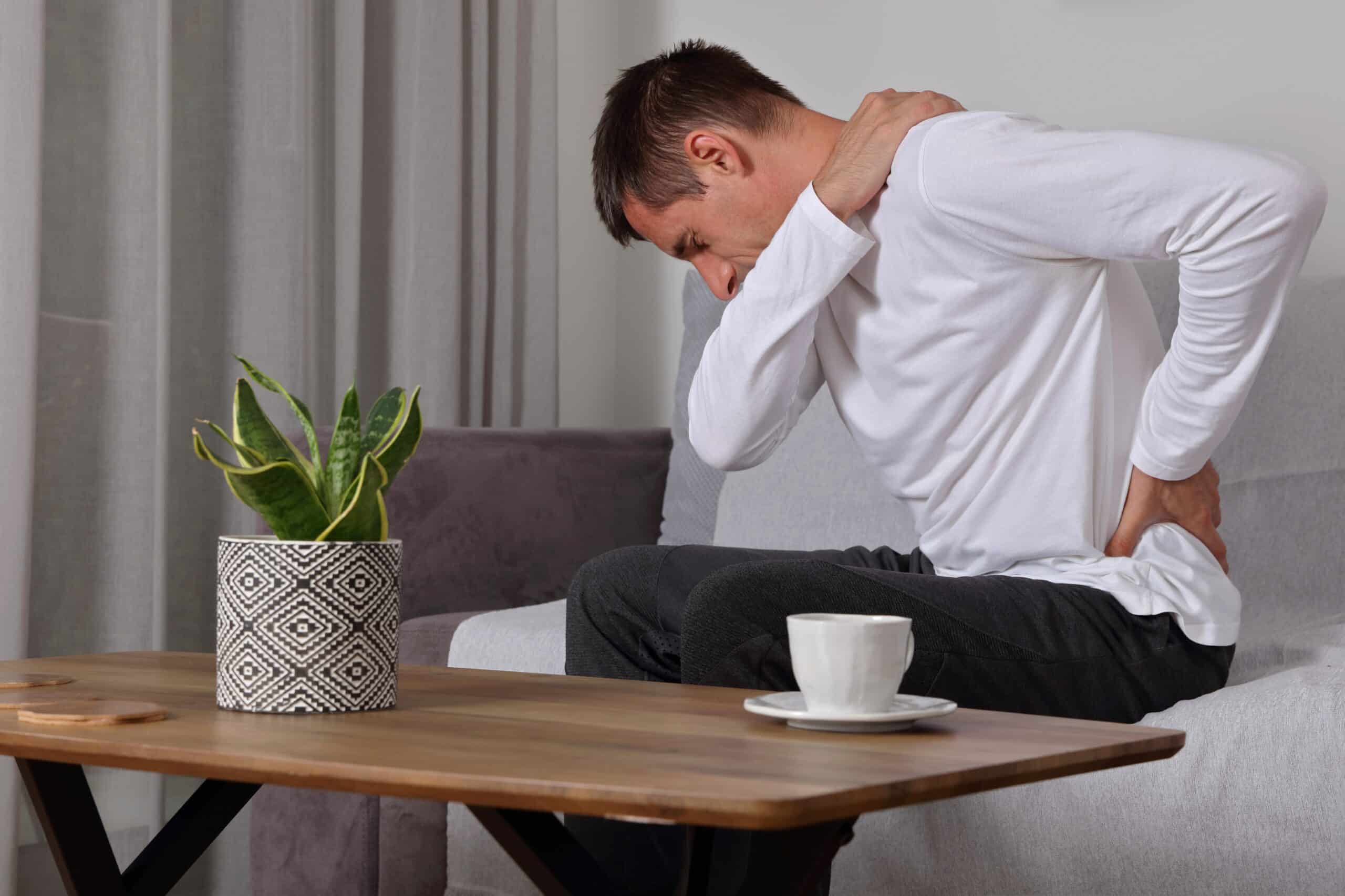 ฉีดยาสเตียรอยด์เข้าโพรงกระดูกสันหลัง