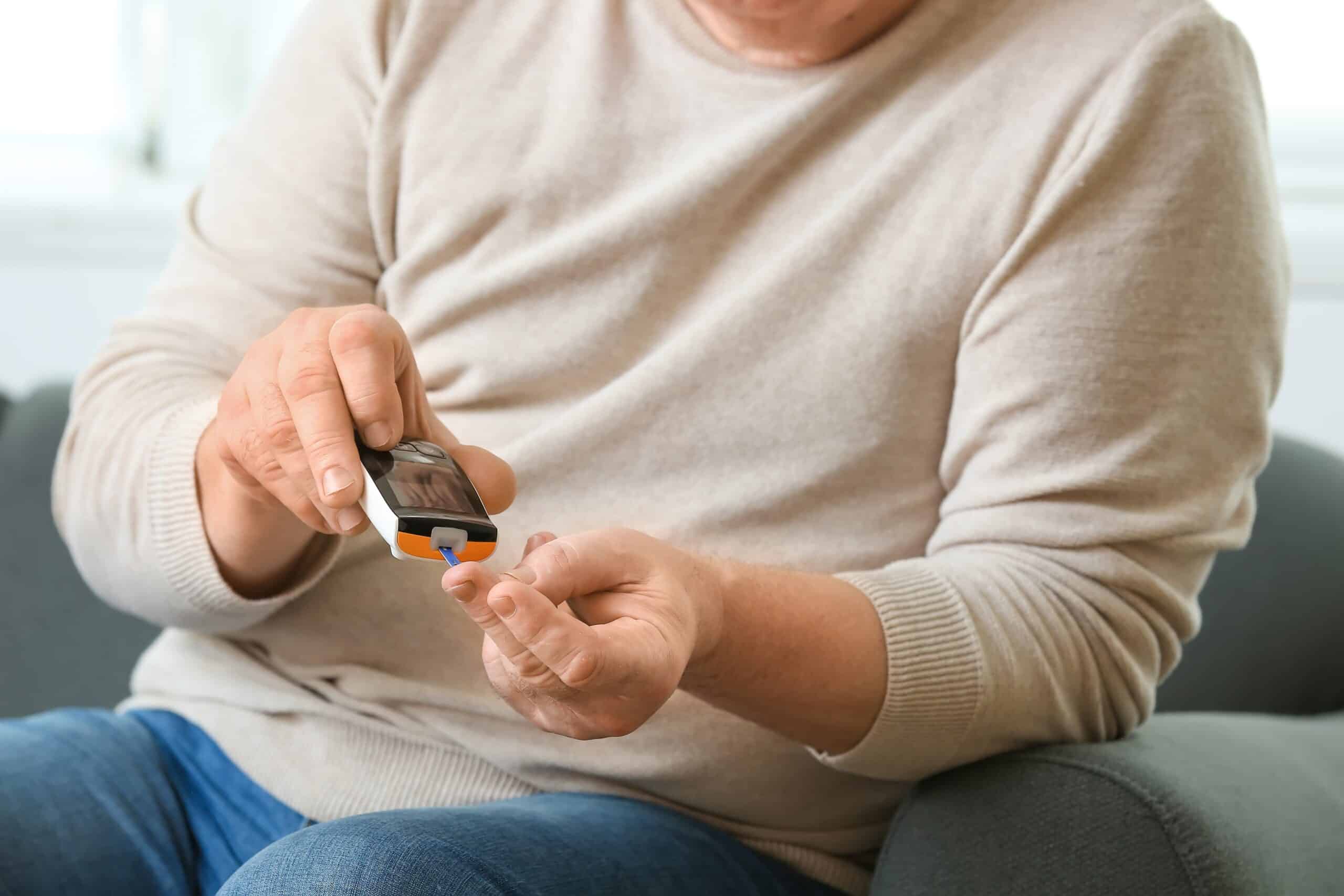 อาการ น้ำตาลต่ำในผู้ป่วย เบาหวาน - ทดสอบระดับน้ำตาล