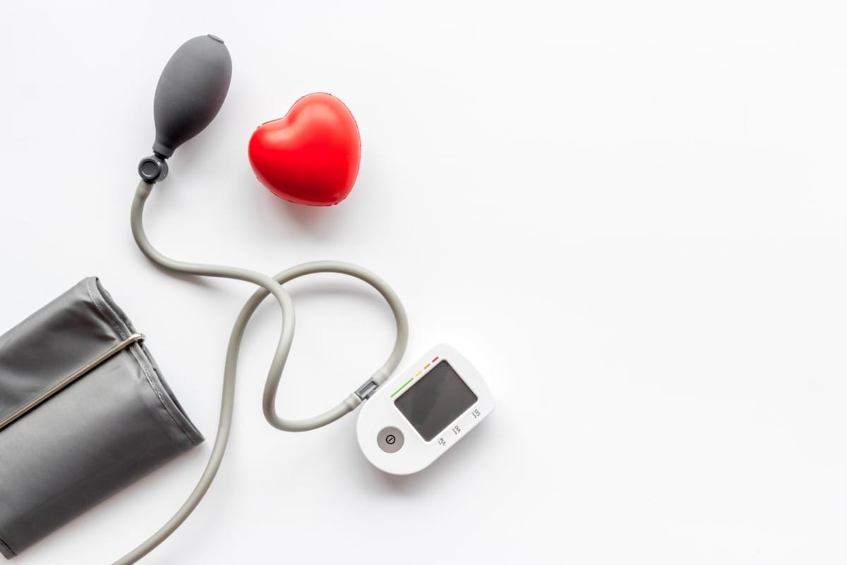 ความดันโลหิตสูง เกิดจาก