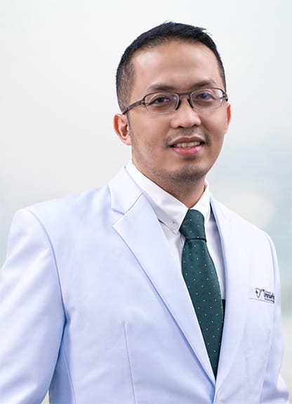 นพ.ปริญญา สมัครการไถ